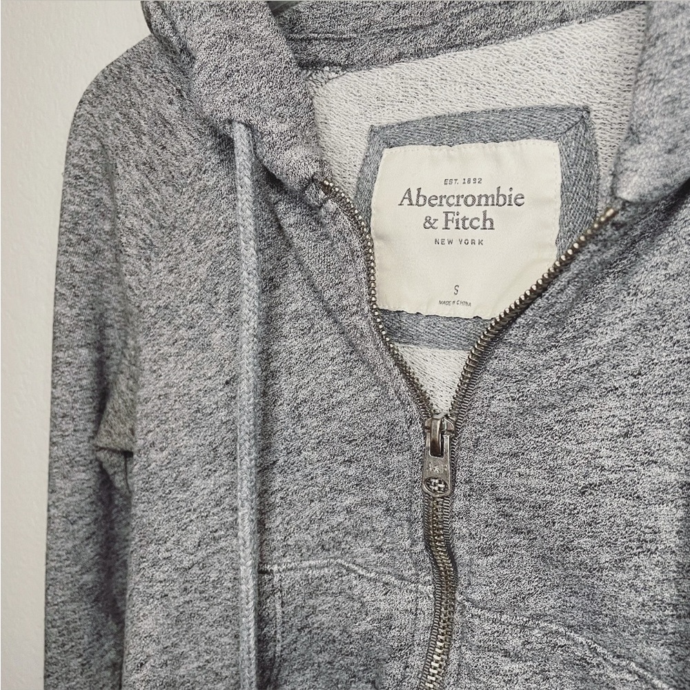 Hollister Cropped Hoodie